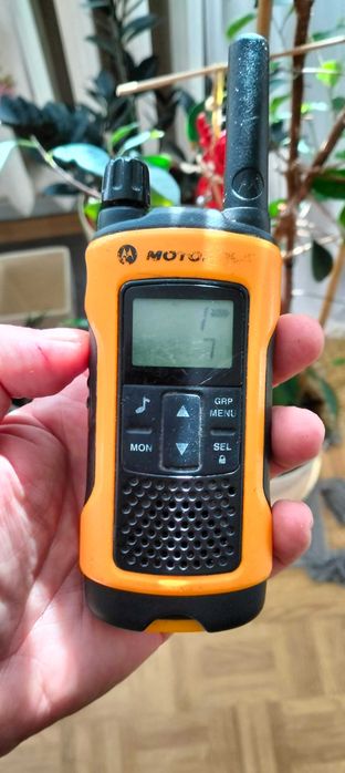Krótkofalówka motorola T82 zasieg 10 km