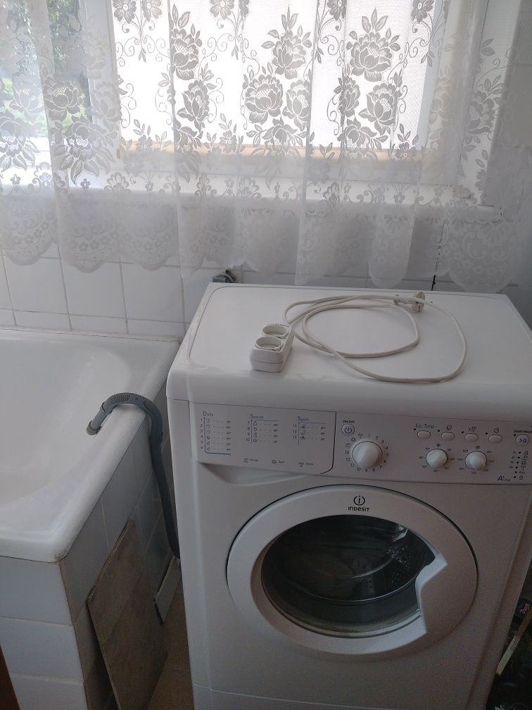 Бортничи. Центр. Продам ухоженный дом.