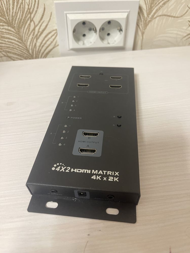 Матричний HDMI перемикач VCOM AVC442w 4Kx‹2K 4x2 HDMI