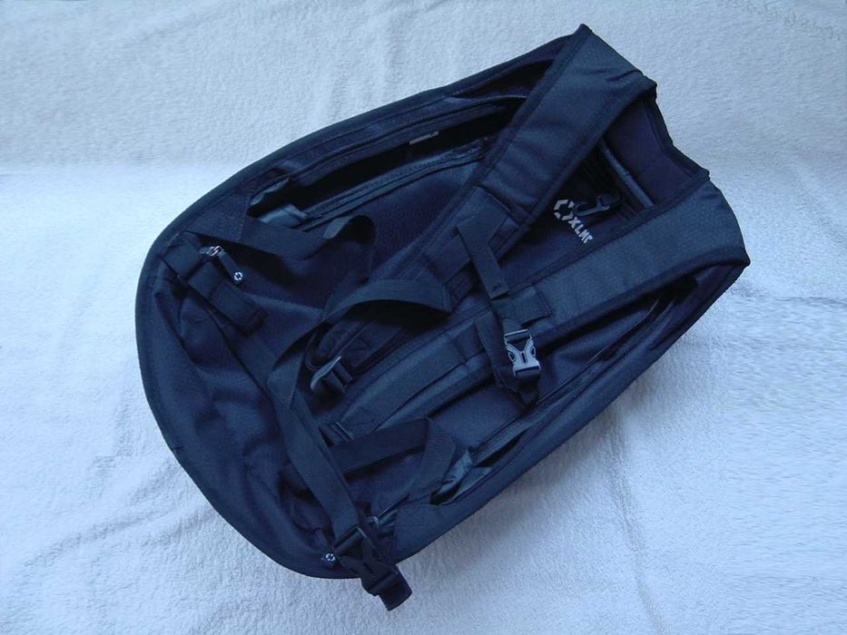 Mochila motard rígida