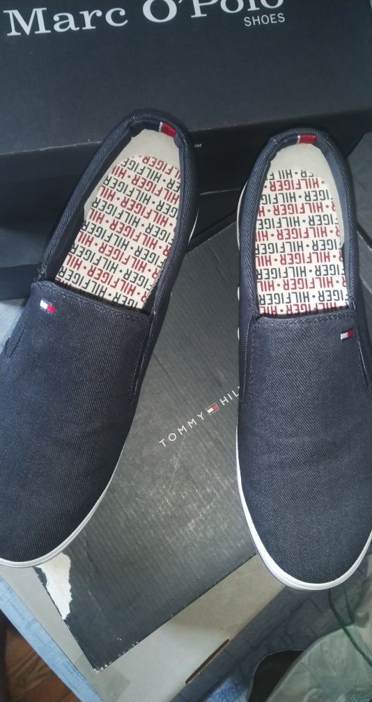 Tommy Hilfiger р.41 стельки-27см летние спилоны мужские