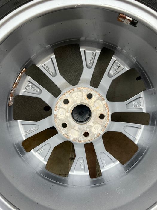 Диски з шинами Volkswagen Tiguan 215/55 r17