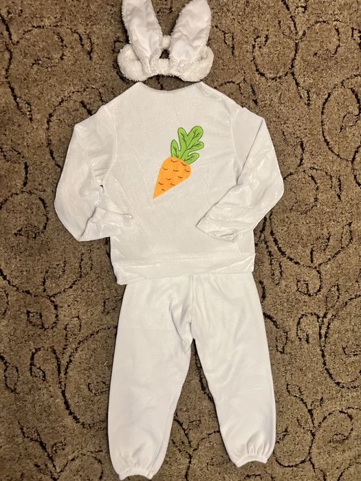 Карнавальний костюм сніговика,заєць, янгол,кіндер, ведмідь,вовк