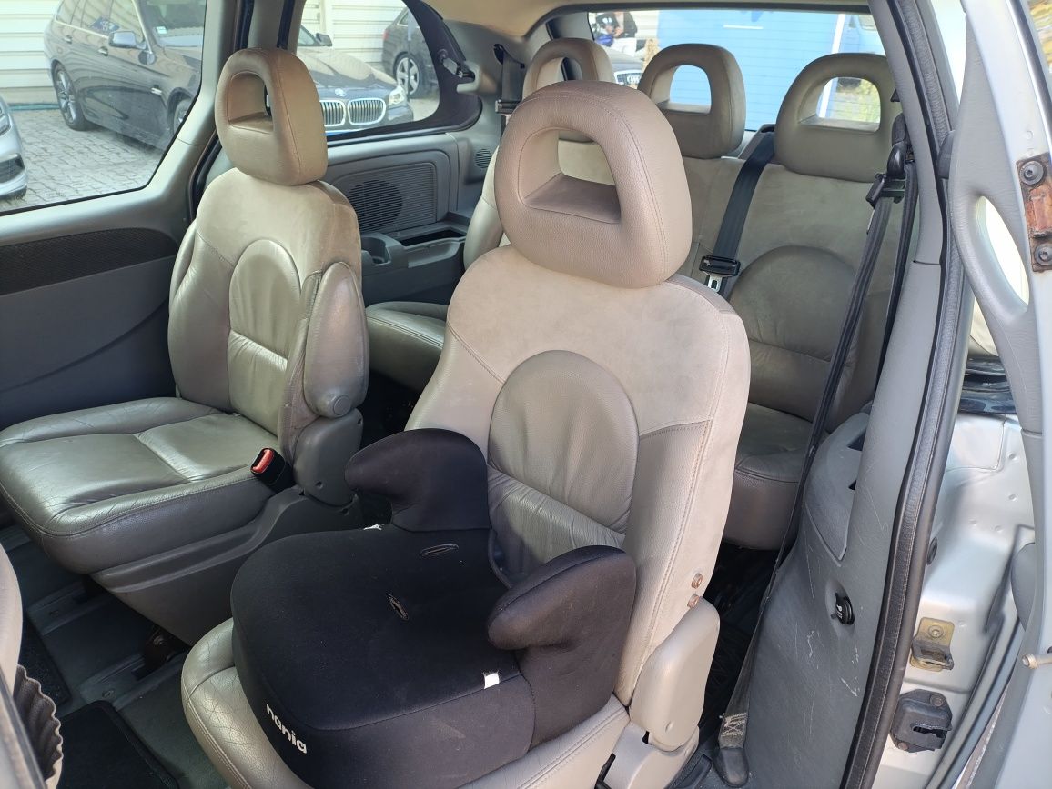 Chrysler Voyager (excelente estado)
