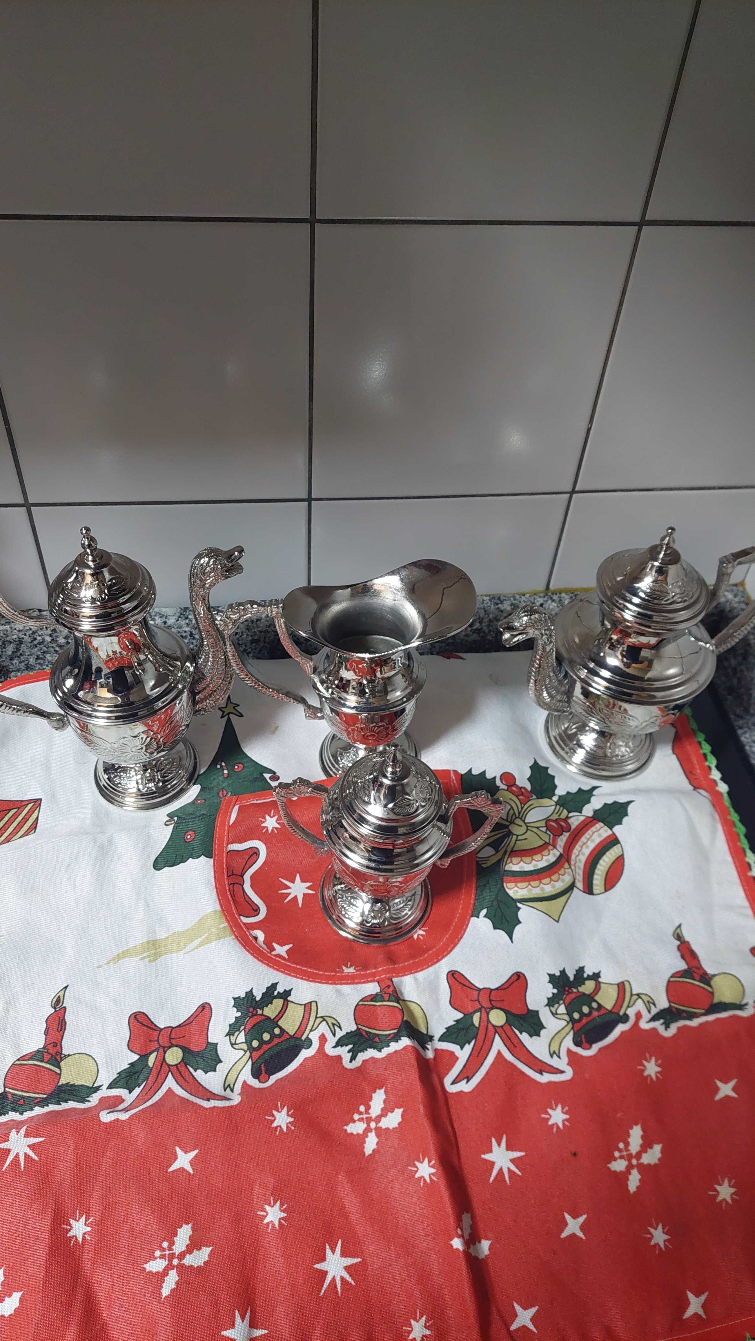 Lindíssimo conjunto de chá