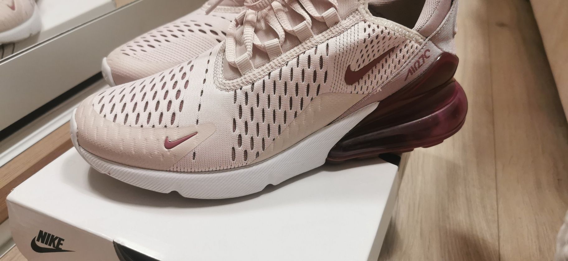 Nike 270  buciki damskie