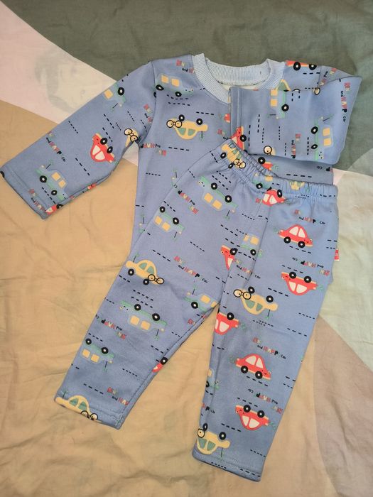 Дитяча піжама та комбенізони