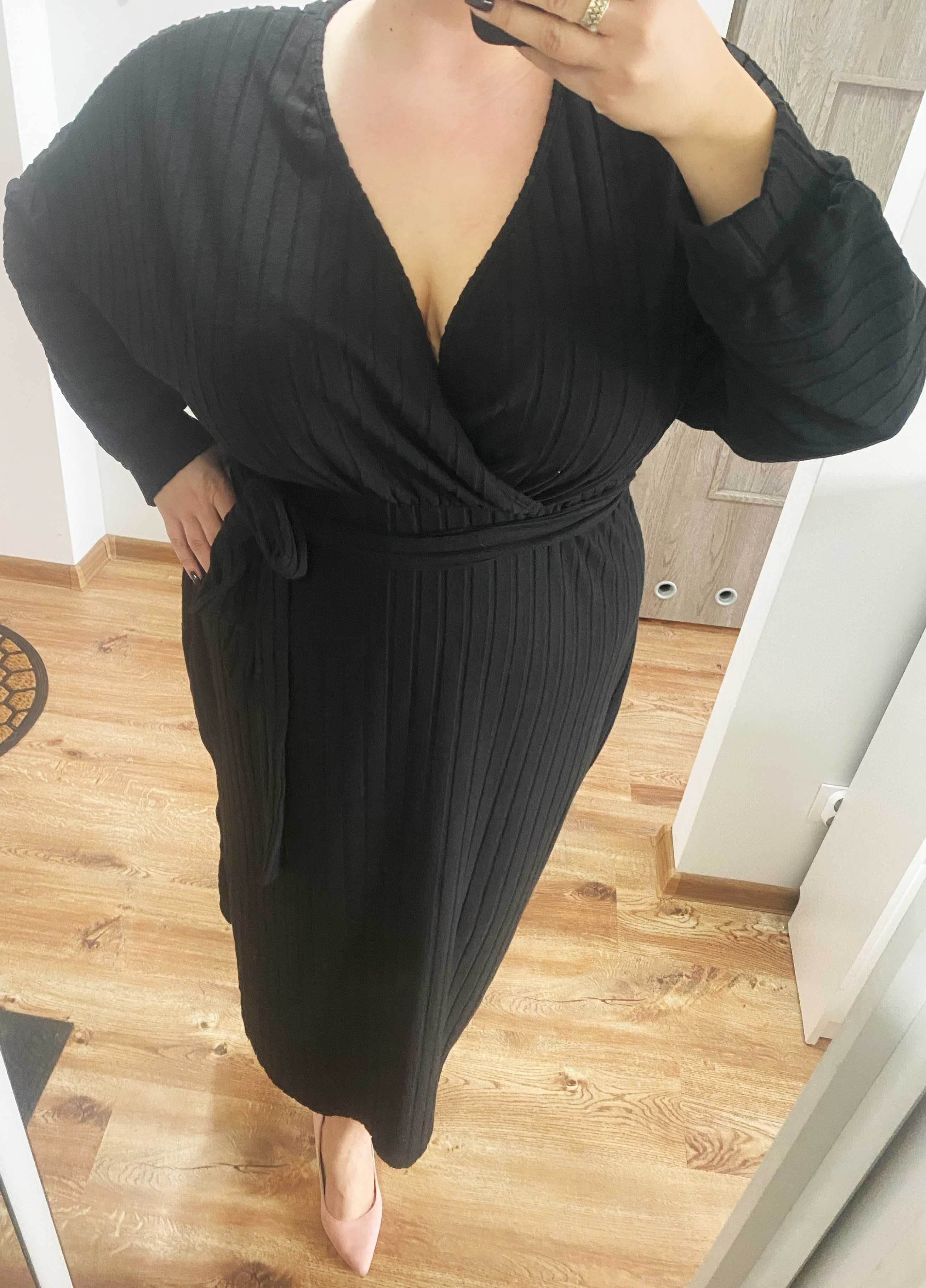 Sukienka sweterkowa plus size 48 4XL prążek z rozcięciem