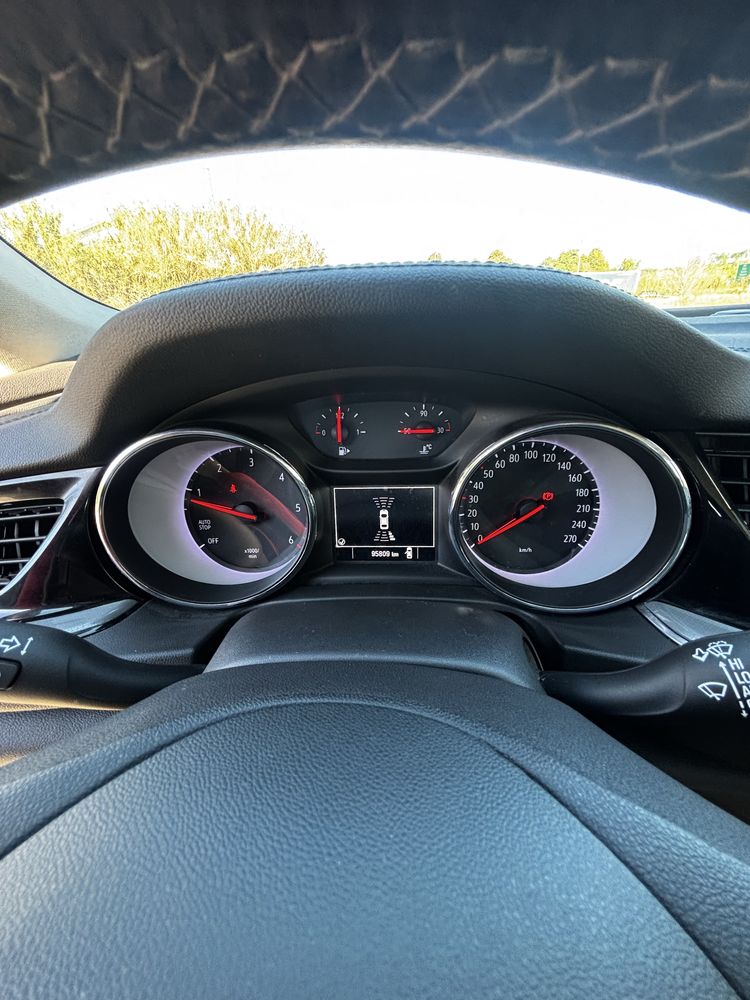 Opel  Insígnia