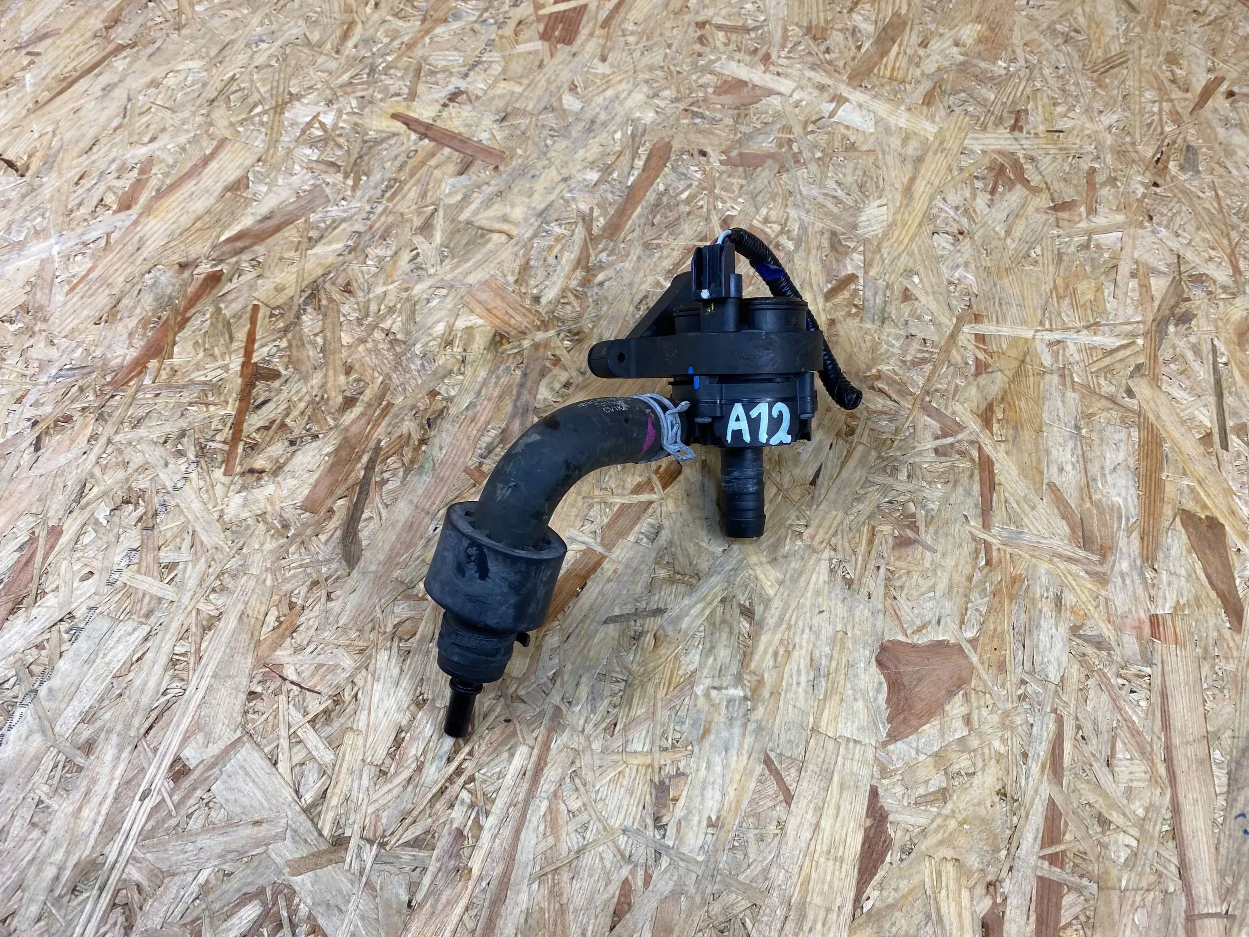 Dodatkowa Pompa Wody Ford Ranger Iii IV JB3G 18D473 AA 2019