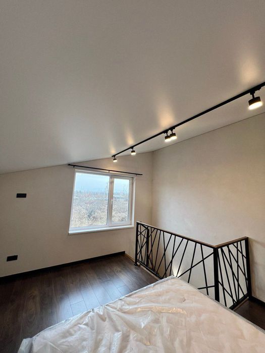 Продаж 2-поверхового таунхауса з ремонтом та меблями у Білогородці!