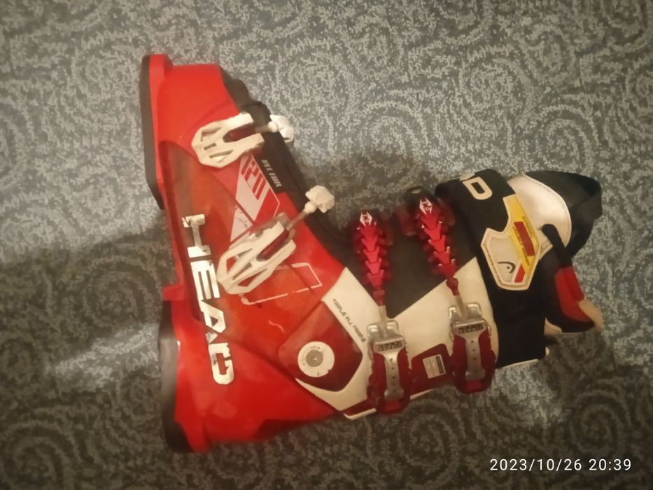 Лыжные ботинки состоянием супер ботинки в хорошем состоянии 1  сезон