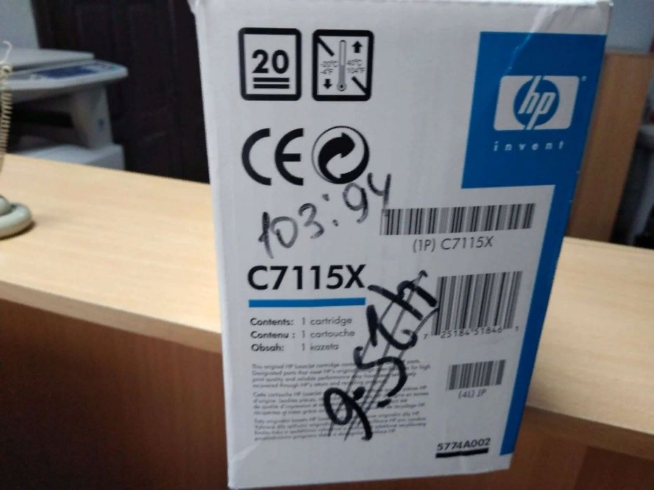 Продам оригинальный картридж HP 15X (C7115X)