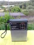 Radio portátil Sanyo, bom estado
