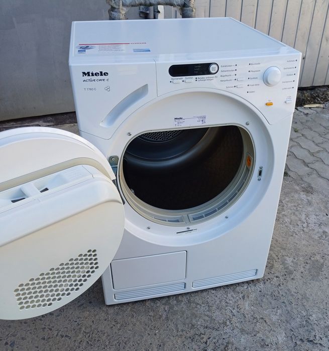 Сушильна машина для одягу Міле Miele T7760C б/в