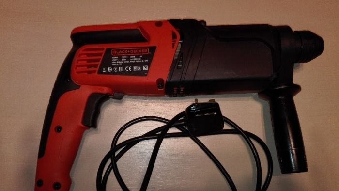 Młotowiertarka Black+Decker KD860 +gratis