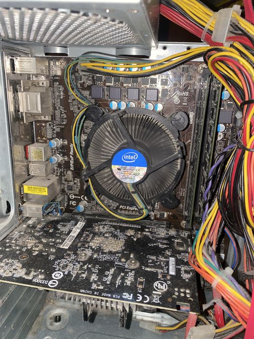 Комплект пк (відеокарта, процесор, материнка, оперативна памʼять)