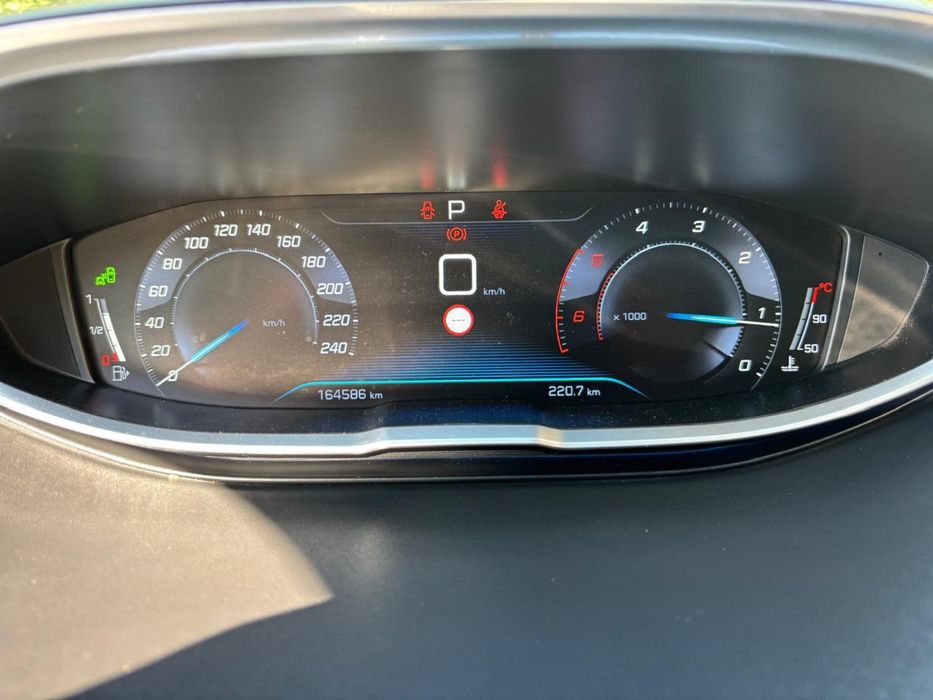 Peugot 3008 GT.   Z grudnia 2017 r  1 wlasciciel jezdzacy w Grecji