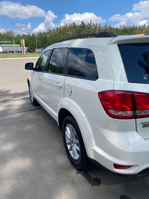 Продам Dodge journey