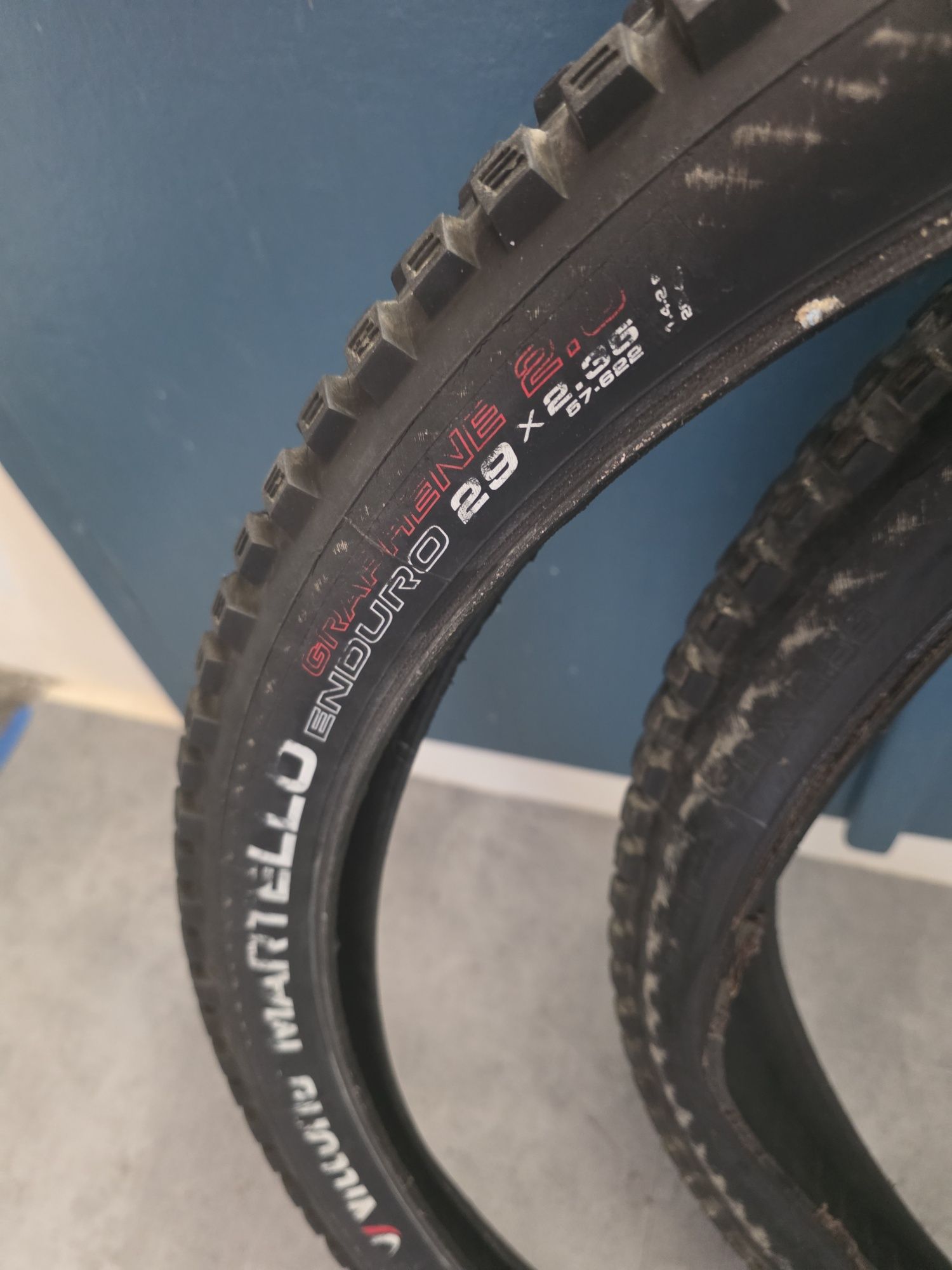Komplet opon zwijanych 29x2.35 vittoria martello enduro opony 29