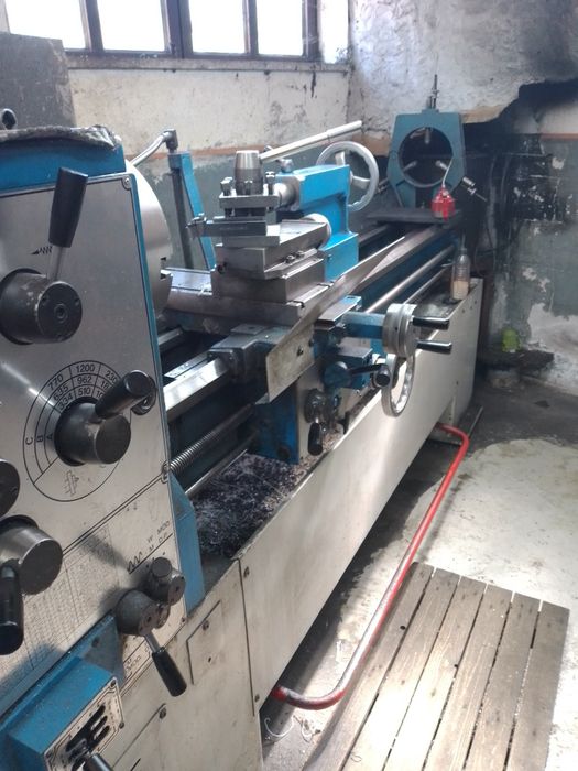 Oficina de torneiro mecânico e fresagem