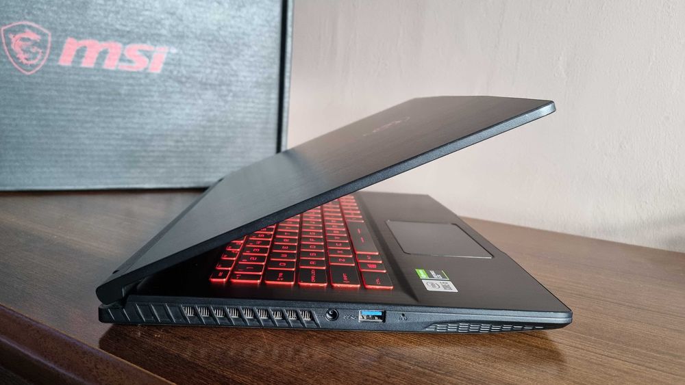 MSI Thin GF63 i5-10500H/GTX1650/8GB/512GB/144Hz/Gwarancja