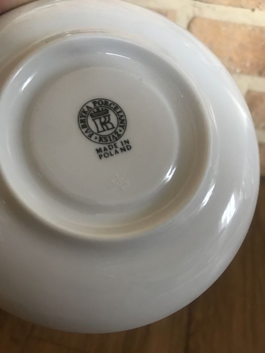 Filiżanki ze spodkiem Polska porcelana Chodzież Ksiaz