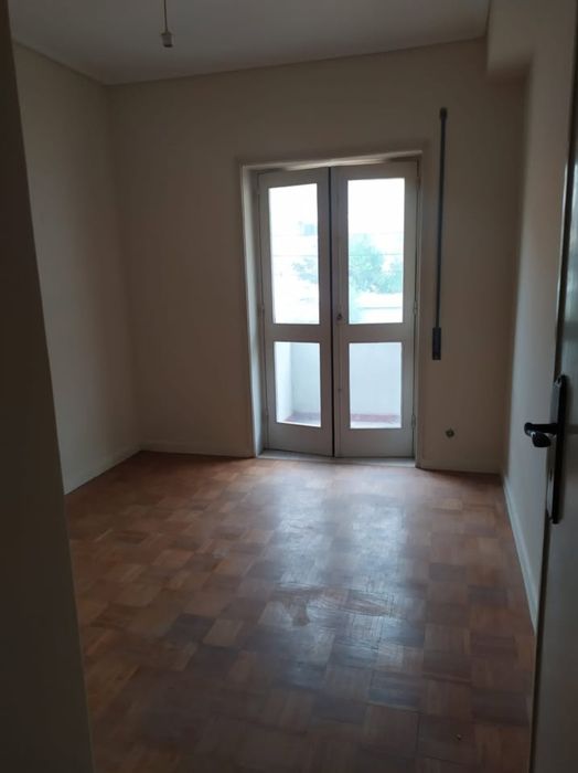Quarto para arrendar em Coimbra
