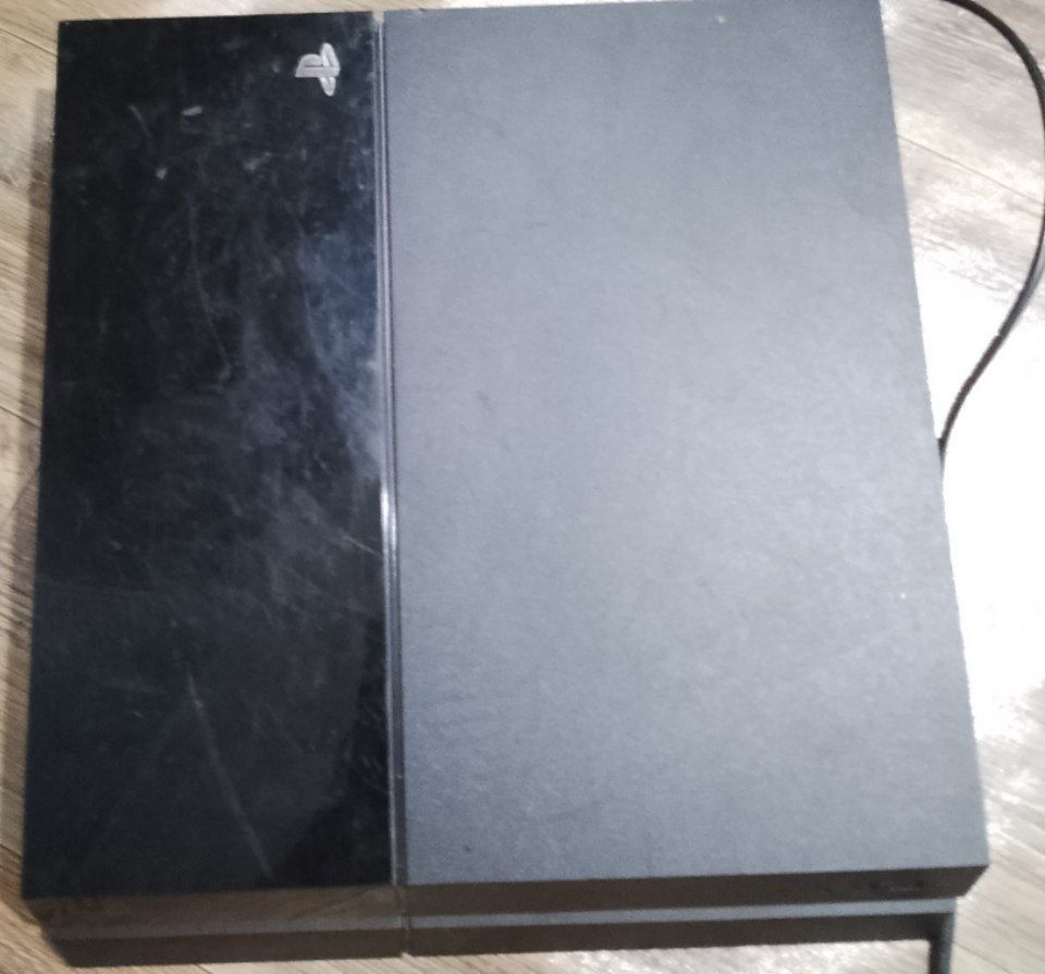 ПриставкаПродам PS4 Slim 500GB +2 джойстика,