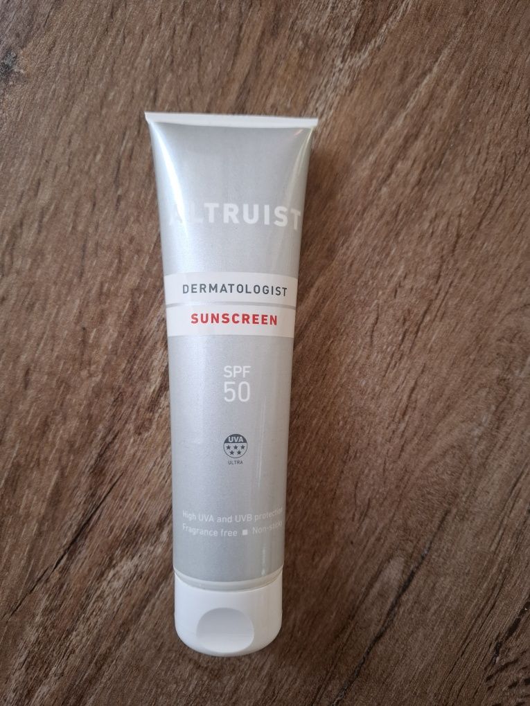 Hipoalergiczny krem do opalania twarzy i ciała SPF 50 Altruist 100 ml