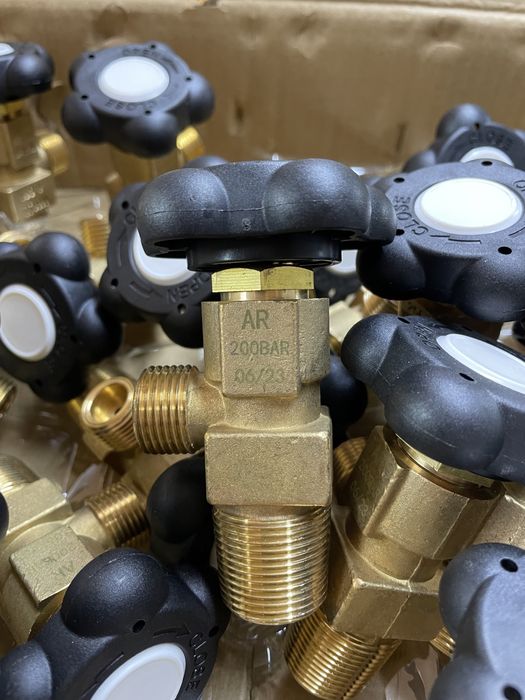 Zawór do butli CO2 Argon Corgon Hel 200 bar