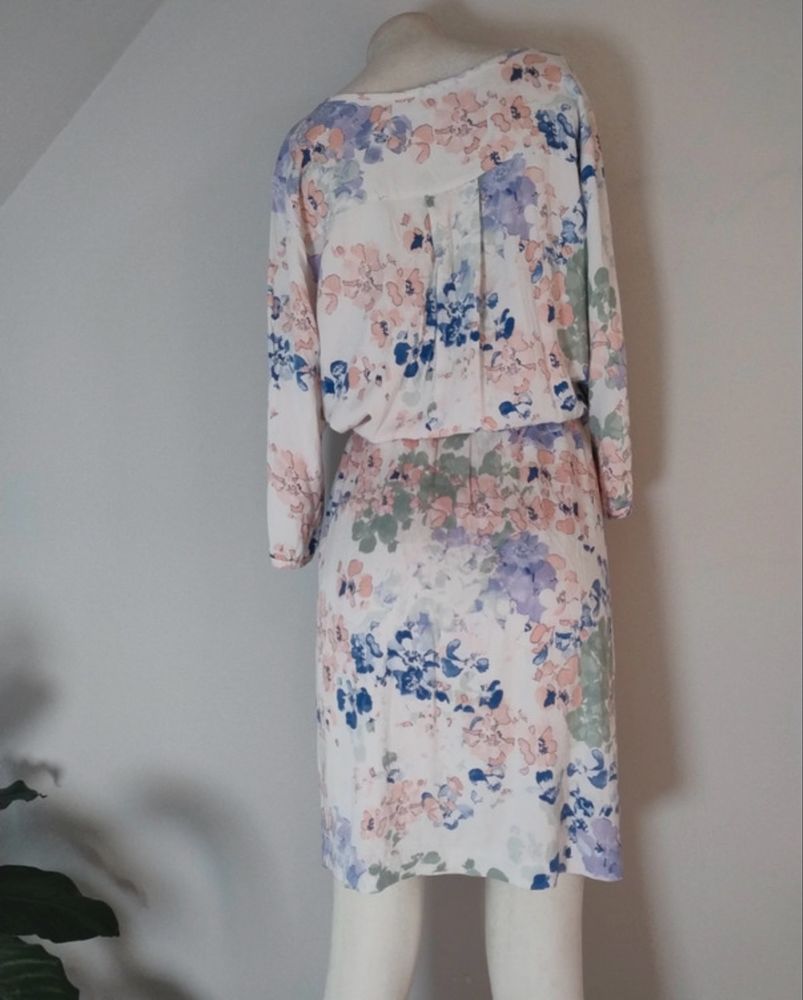 Sukienka 100%wiskoza model Oaza r.44