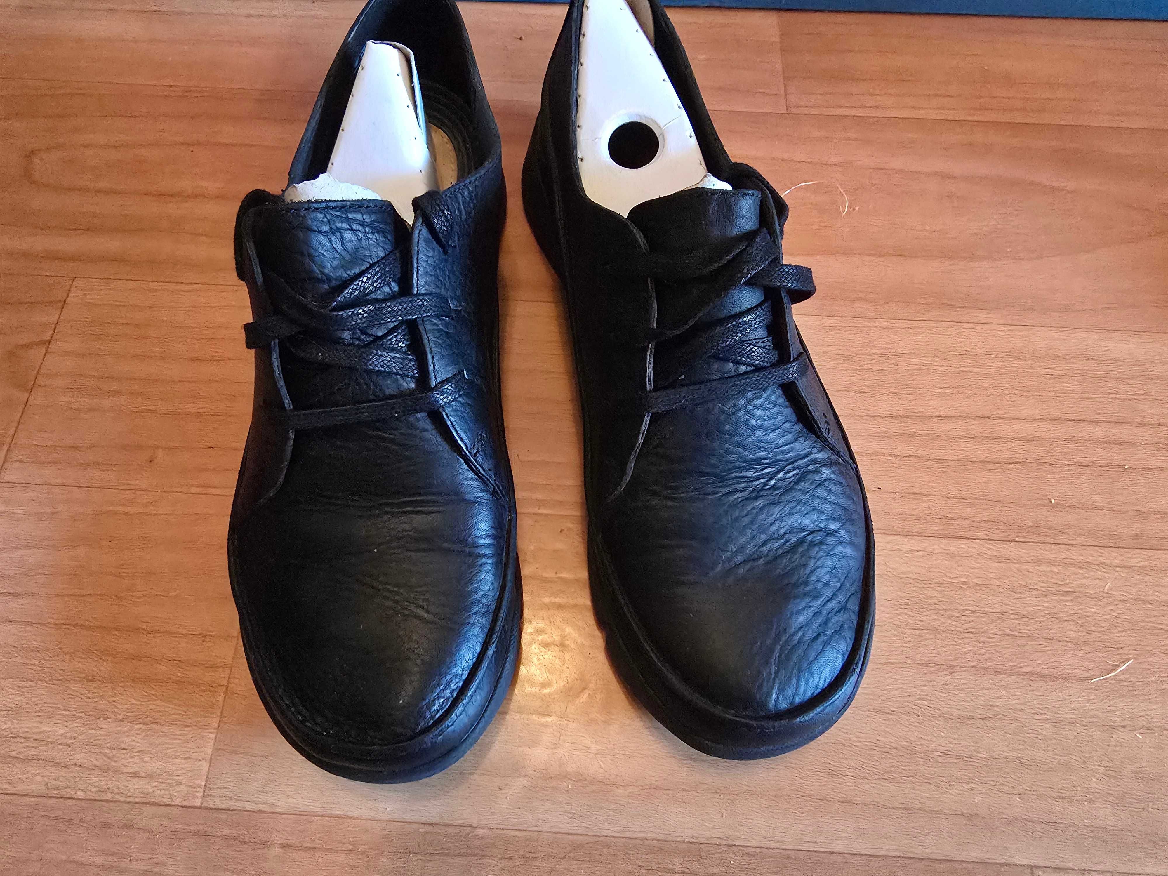продам мокасины clarks