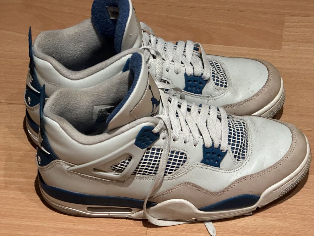 Air Jordan 4 Industrial Blue