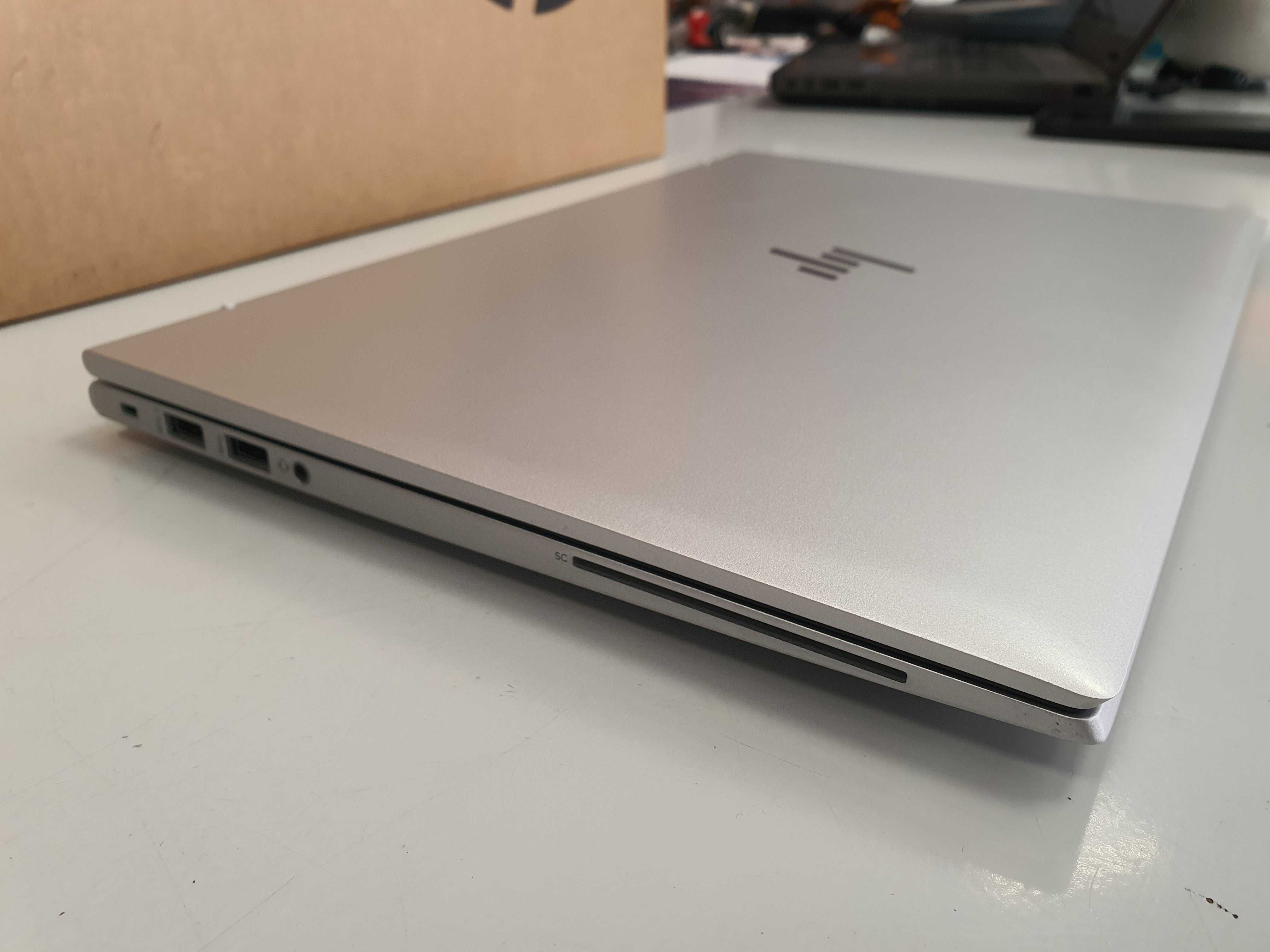 HP EliteBook 840 Aero G8 16 GB / 512 GB srebrny