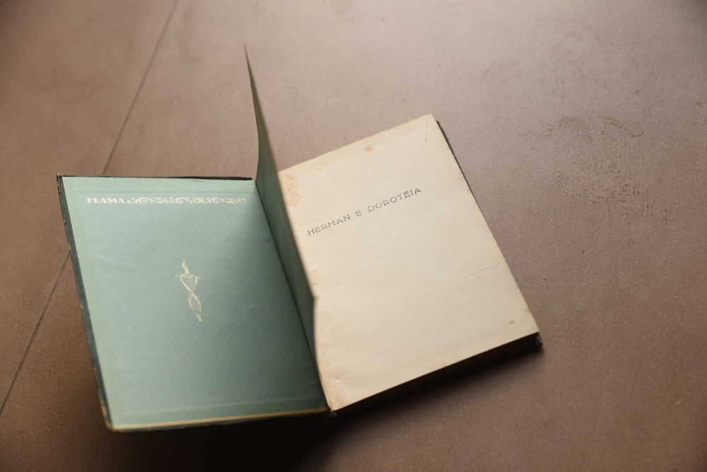 Livro antigo Herman e Dorotéia de Goethe