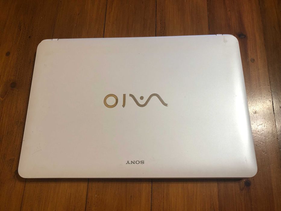 Ноутбук Sony SVF15 iP 987/4GВ/InteHD+ GT 740M