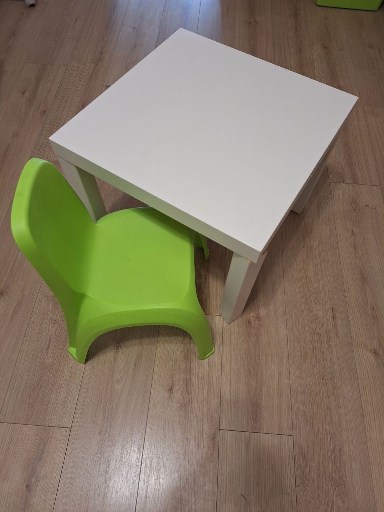 Stolik ikea + krzesełko
