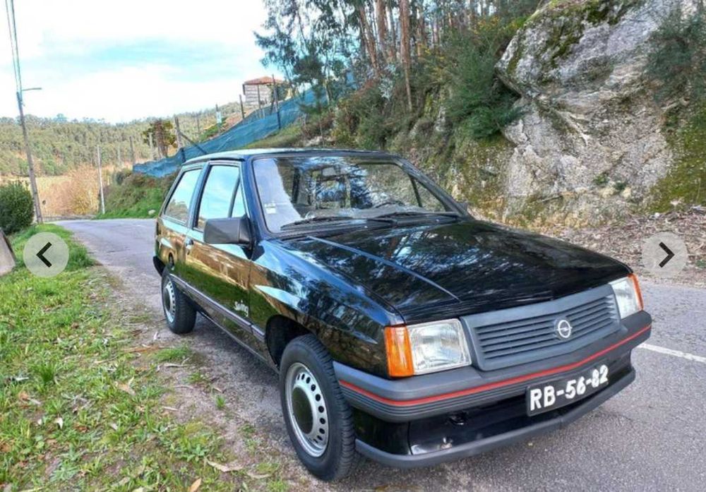 Opel corsa 1.0 S com certificado clássico