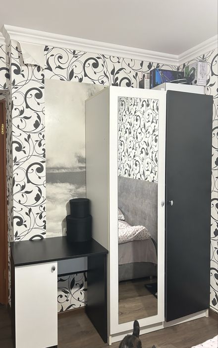 Комплект меблів у кімнату