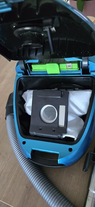 Mocny workowy odkurzacz ROWENTA POWER SPACE o mocy 2000W. Polecam!!!
