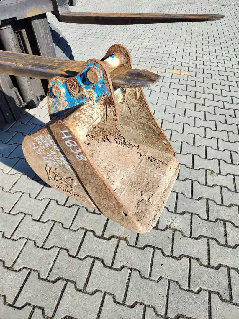 Łyżka kopiąca do koparki minikoparki szer 45cm sworzeń fi 40mm JCB CAT