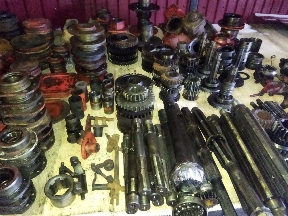 Промежутка Т-25 запчастини