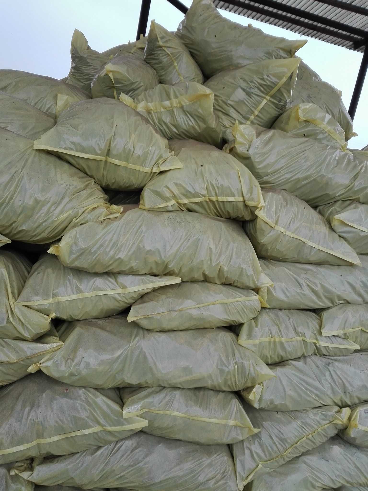Kora sosnowa drobna, nie sortowana oraz gruba