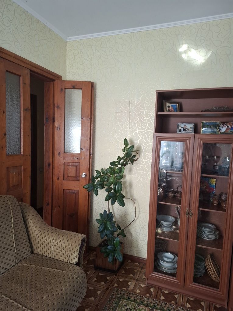 Продається добротний будинок в смт Іларіоново (Яворницьке)