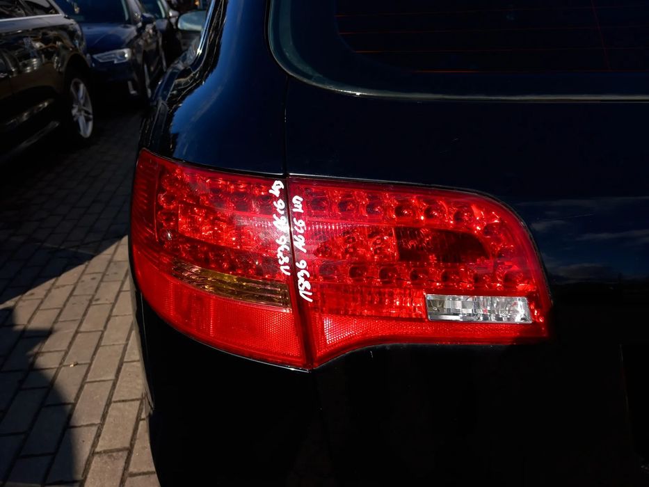 AUDI A6 C6 LAMPA LEWA TYLNA LEWY TYŁ W BŁOTNIK AVANT KOMBI LED