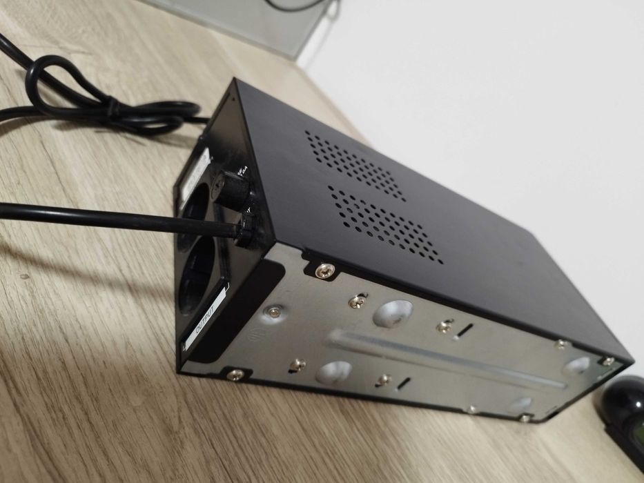 ДБЖ LogicPower LPM-625VA відмінний стан