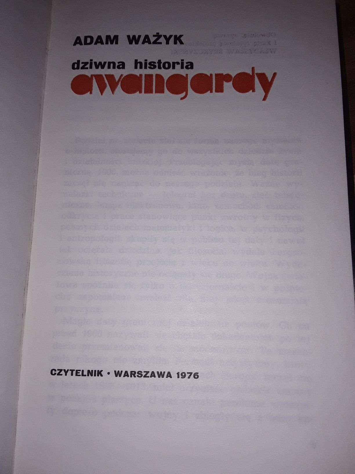Dziwna historia Awangardy Adam wazyk twarda oprawa