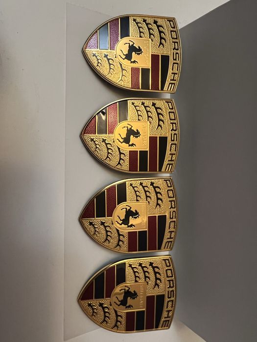 Emblemat na maskę PORSCHE