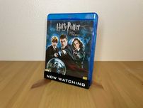 Stojak podstawka na DVD, BluRay "Now Watching" czarny